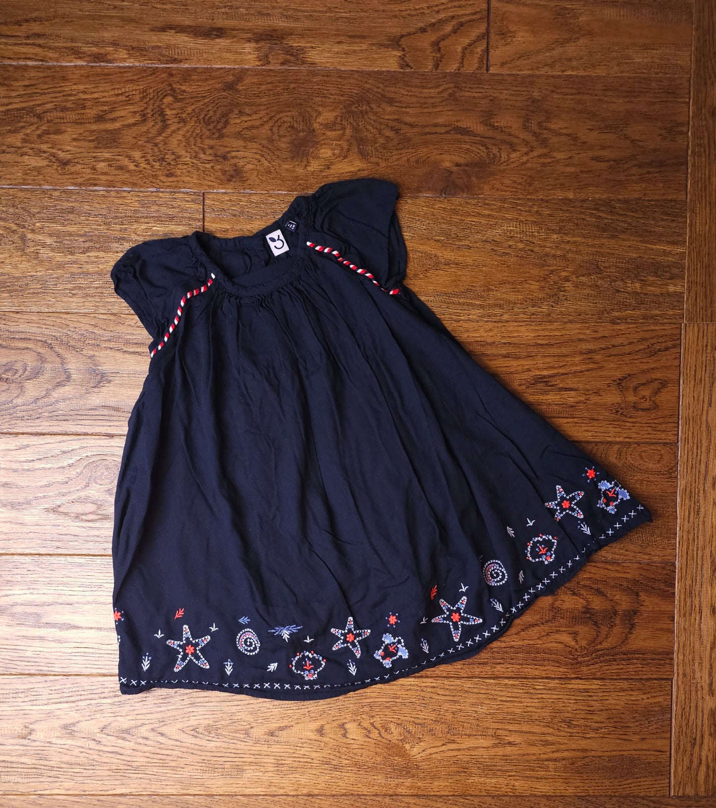 Kidiliz Embroidered Seashell Dress 2-3 Years R