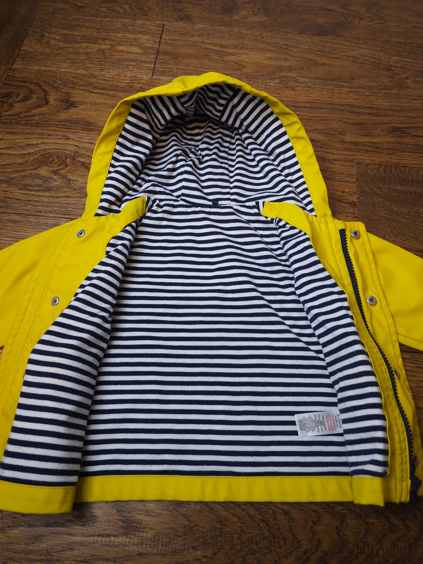 TU Rain Jacket 9-12 Months.