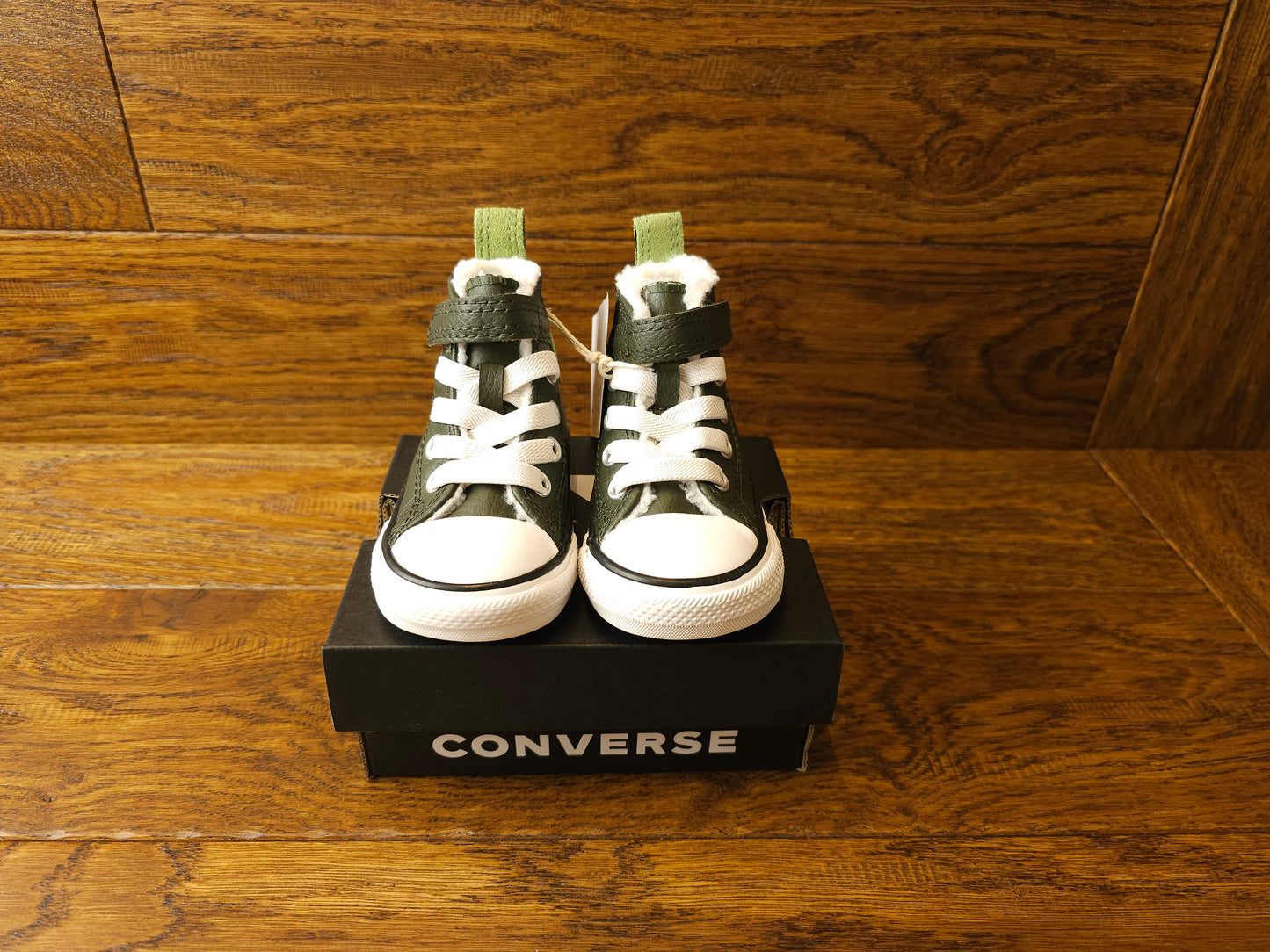 Converse Lined Leather Easy On Trainers UK 2 Infant, UK 3 Infant