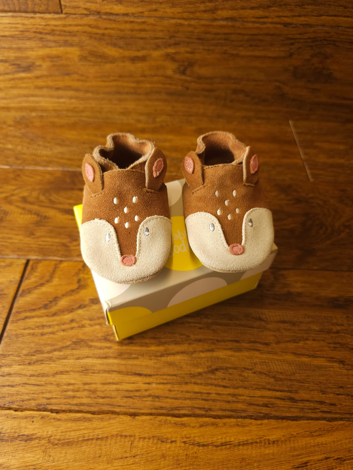 Boden Suede Deer Crib Shoes 1-3 Months