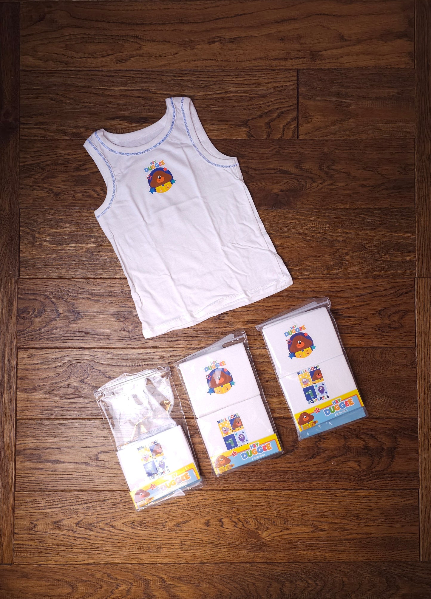 6x Official Hey Duggee Vests 3-4 Years