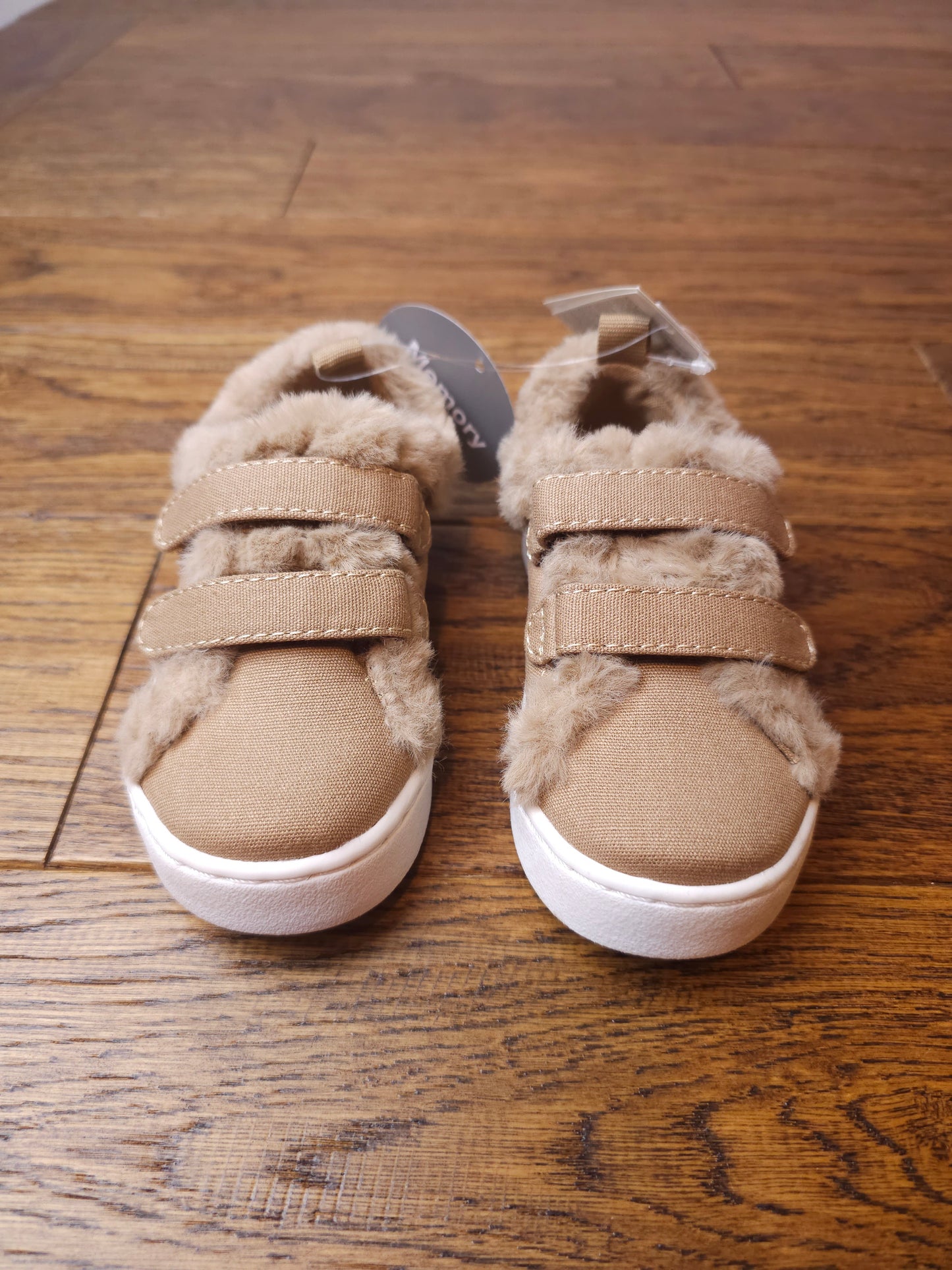 GAP Faux Fur Lined Velcro Fasten Memory Foam Trainers UK 6 Infant