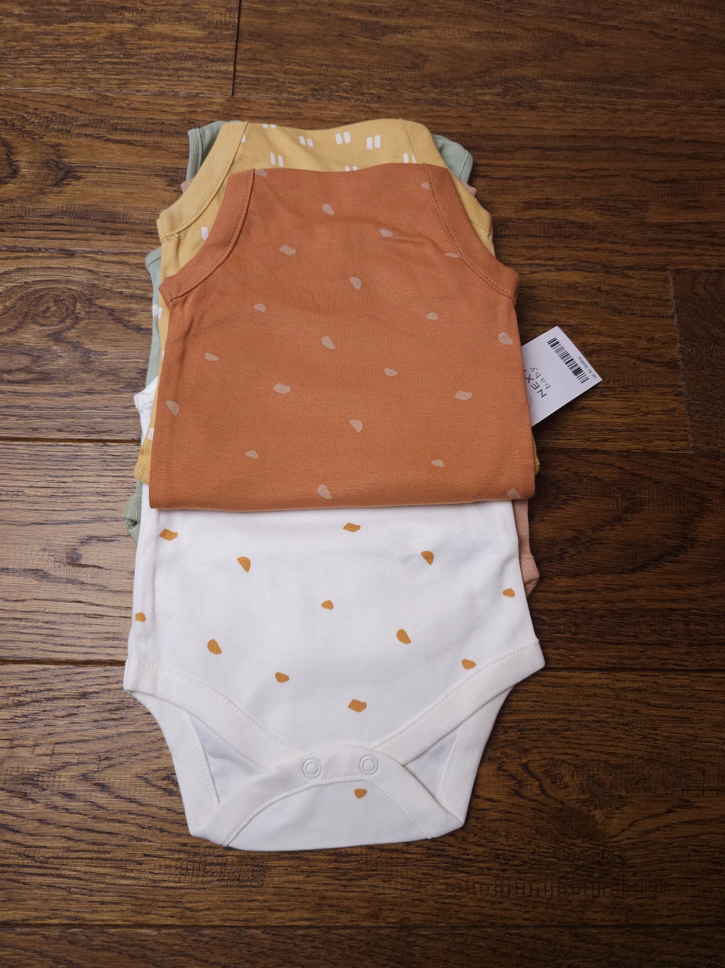Next 5x Unisex Sleeveless Vests 0-3 Months.