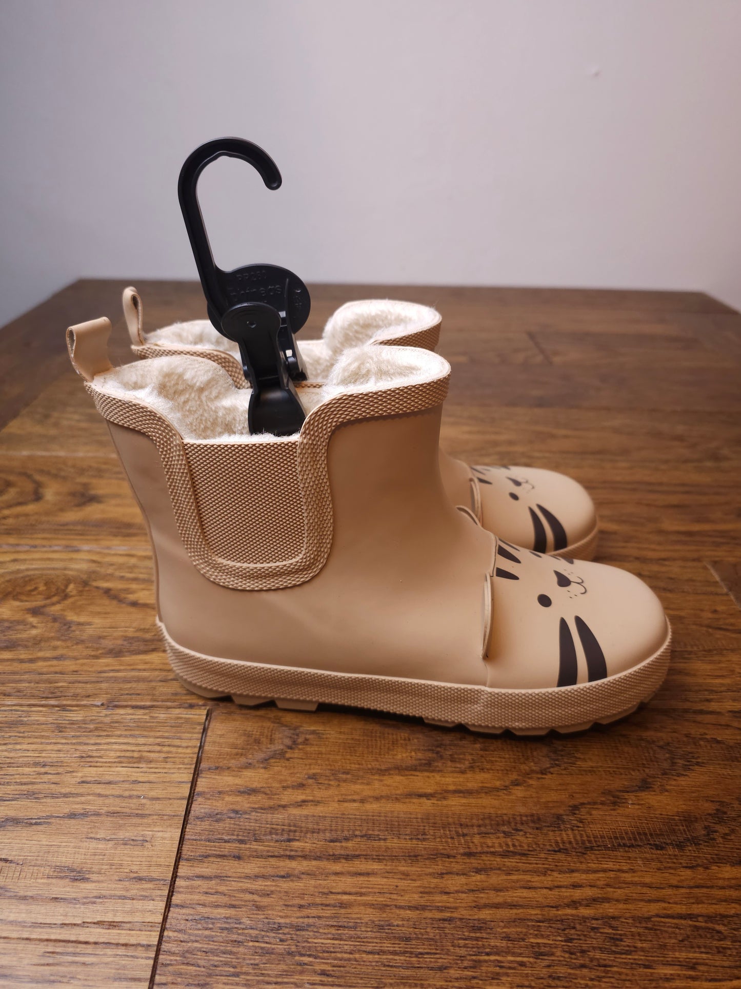 Marks and Spencer Lined Tiger Rain Boots Chelsea Welly Boot Shoes UK 1 Child, UK 2 Child