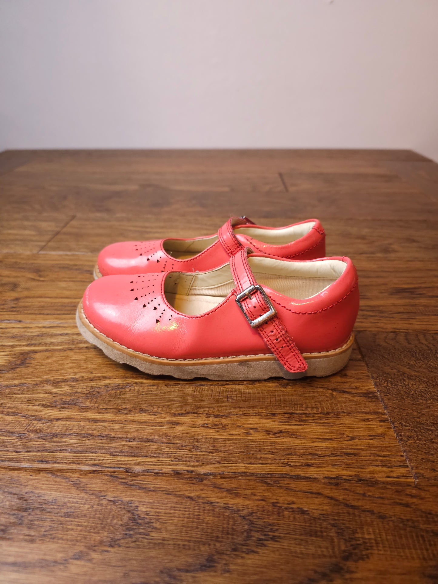 Clarks Crown Jump Air Spring Mary Jane Shoes UK 9.5 Child