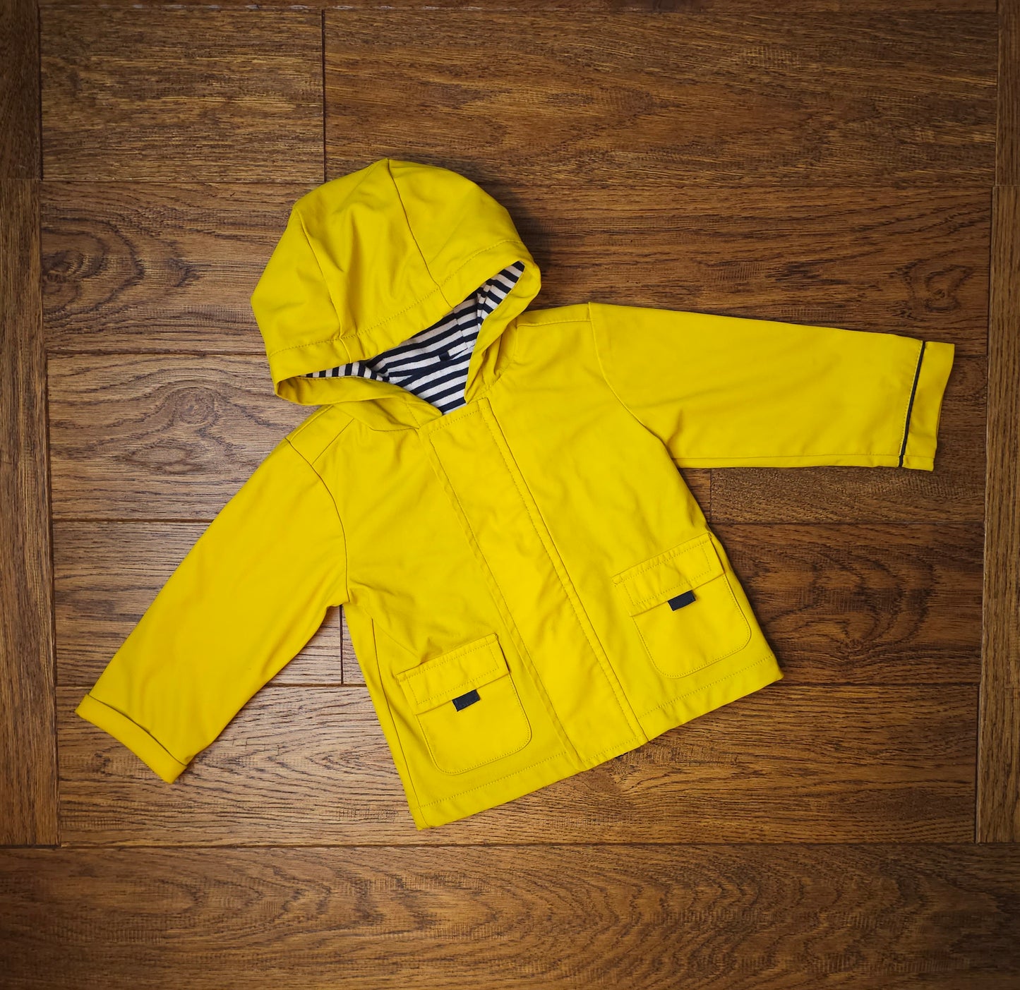 TU Rain Jacket 9-12 Months.