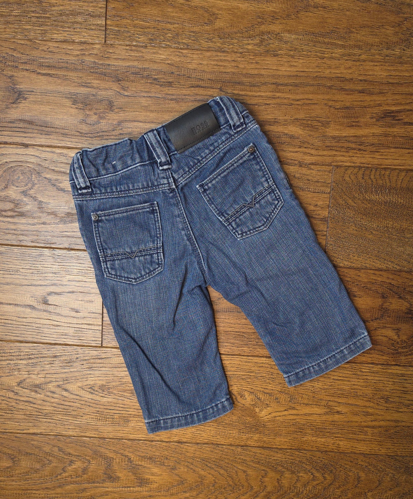 Hugo Boss Regular Fit Jeans With Adjustable Waist and Clasp Button 6 Months 67cm.