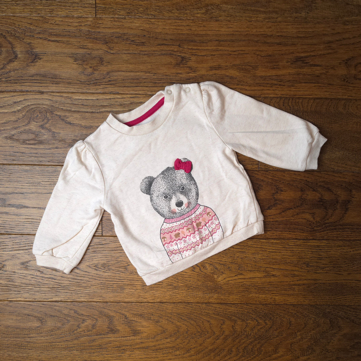 Nutmeg Bear Jumper Sweatshirt 6-9 Months.