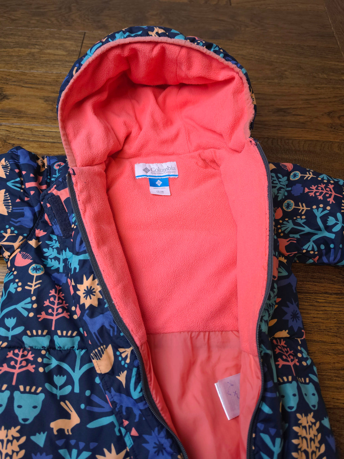 Colombia Down Filled Woodland Print Snowsuit Pramsuit With Hand and Foot Covers 12-18 Months.
