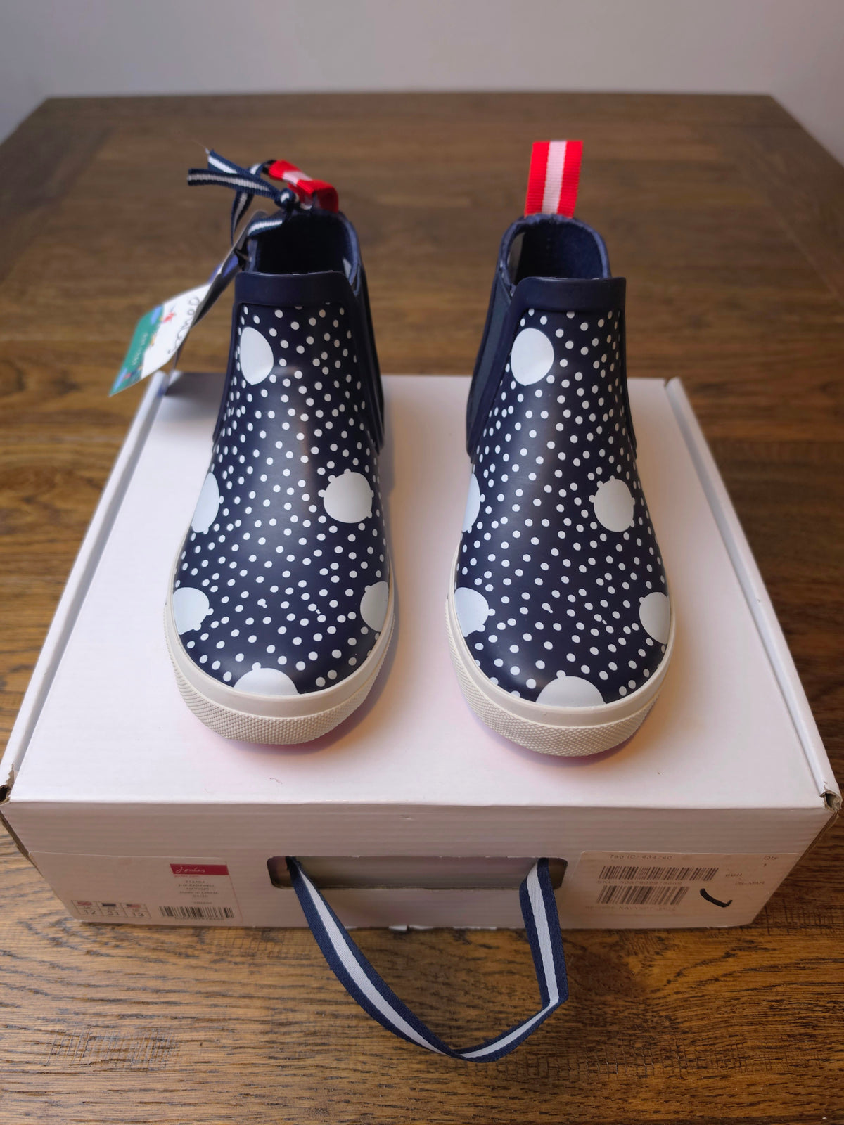 Joules Rainwell Spotty Welly Boot Shoes UK 12 Child.