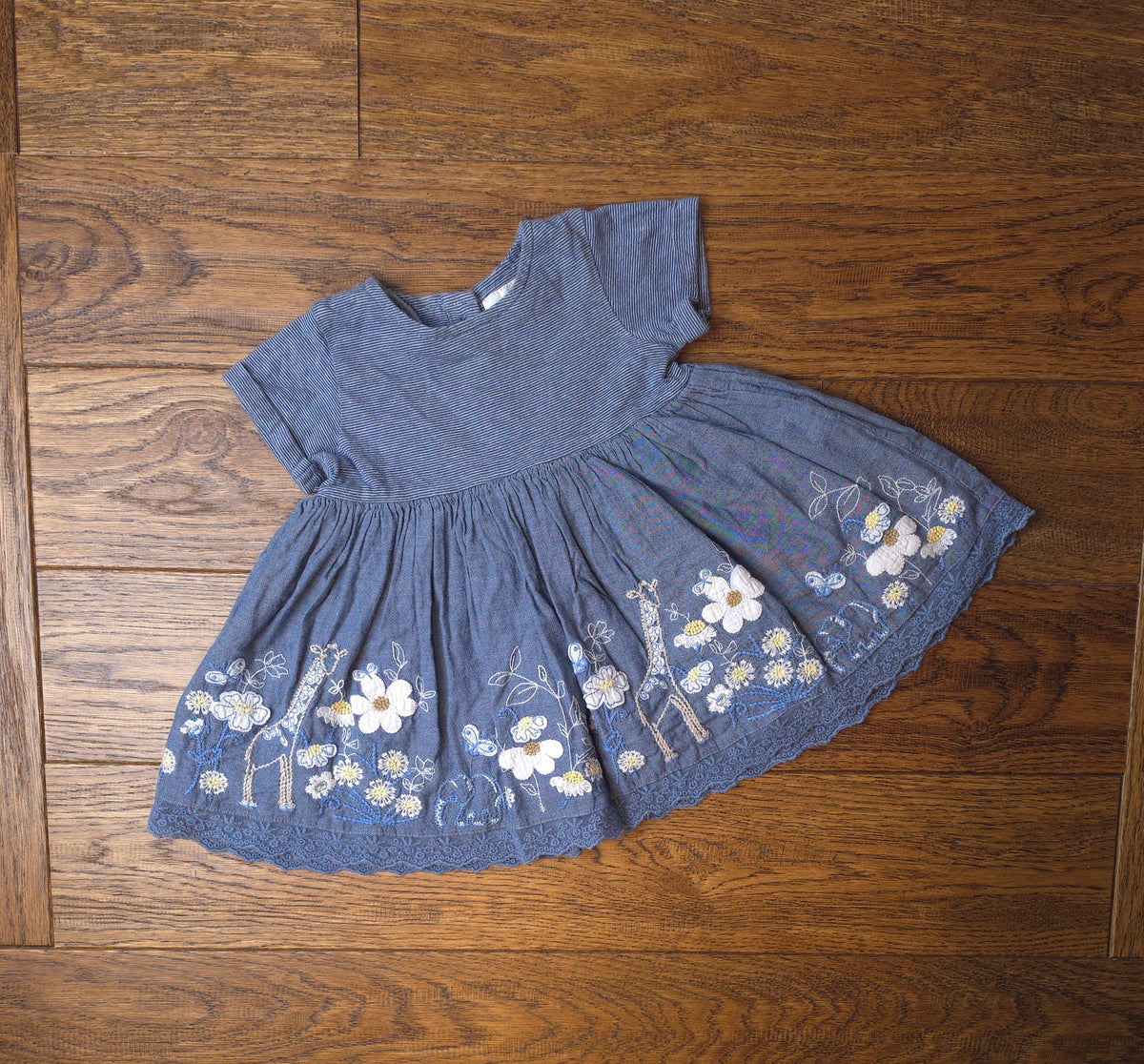 Next Embroidered Floral Giraffe Dress With Lace Trim 6-9 Months.